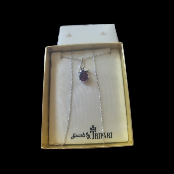 Vintage Trifari Silver Necklace with Amethyst Stone NWOT - Picture 2 of 3